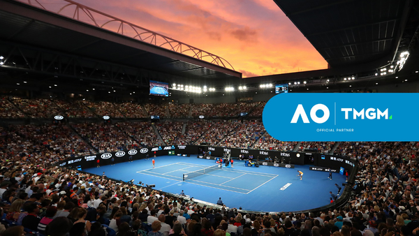 一名能在篮 一名能在篮