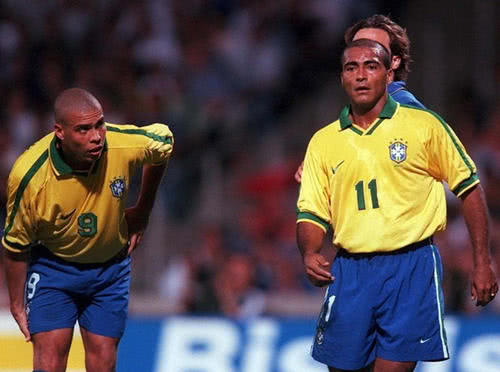 他的強硬防 他的強硬防